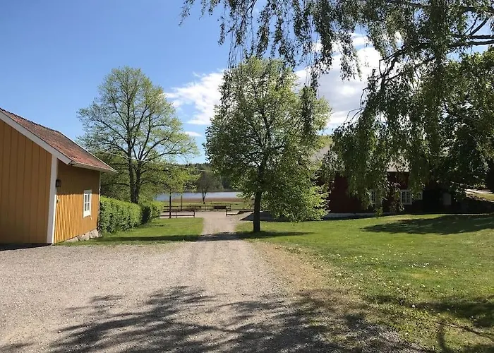Cozy Lodge At Horse Farm With Lake And Sauna