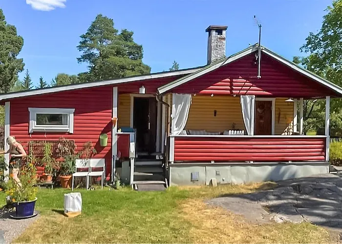 Cozy Home In Vaermdoe With House A Panoramic View